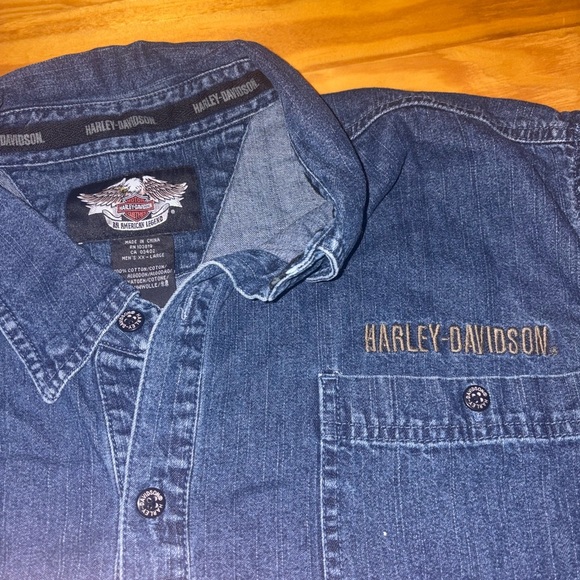 Harley-Davidson Blue Denim Top with Embroidered Logo - Picture 5 of 6